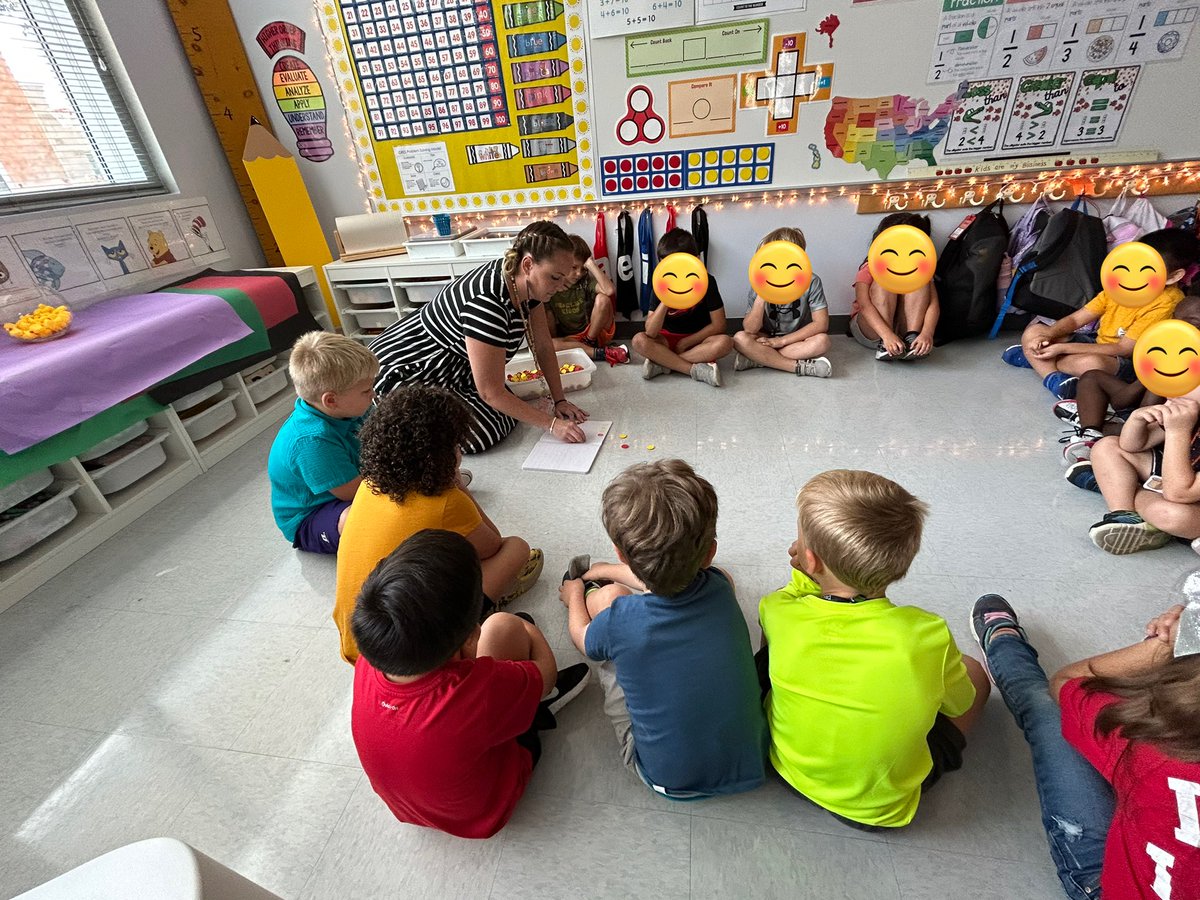 stephanie_piris's tweet photo. Our problem solving for today: Both Addends Unknown! First, they watched me model it. Then, they did it on their own! #growinggreat #togetherwethrive #composing #mathproblemsolving #talkitout @cisdnews @GREScoaches @CISDGRESWolves https://t.co/UWSiGIS0ne