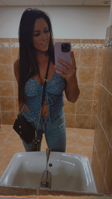 Average mom or hot momma? 🙄😜 https://t.co/6y8Somtu6g<a href="/tag/foryou"class="tags"><span>#foryou</span></a><a href="/tag/explore"class="tags"><span>#explore</span></a><a href="/tag/milfs"class="tags"><span>#milfs</span></a><a href="/tag/bobo"class="tags"><span>#bobo</span></a><a href="/tag/gntm"class="tags"><span>#gntm</span></a><a href="/tag/fyp"class="tags"><span>#fyp</span></a>