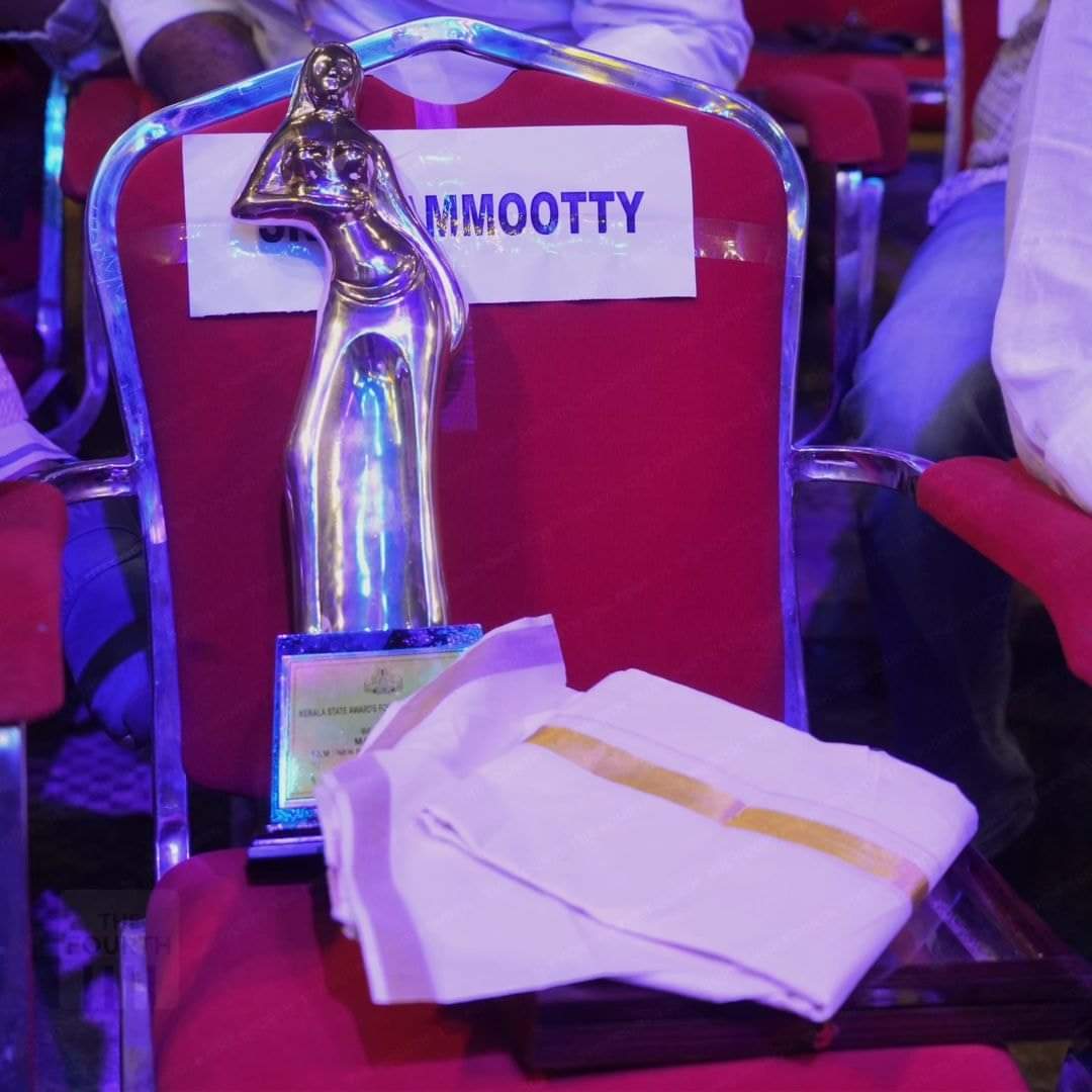 & The Award Goes To..👑

Best Actor 💎

#Mammootty @mammukka
#NanpakalNerathuMayakkam