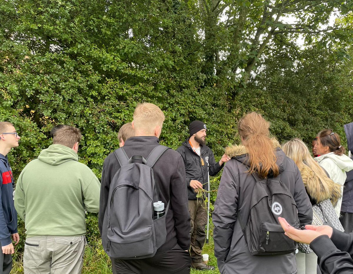 Well yesterday was just awesome. I got to spend some time at <a href="/bishopcollege/">Bishop Auckland College</a> teaching 30 culinary students a little bit about wild food and a couple of medicinal benefits thrown in there aswell.
#foraging #wildfood #nature