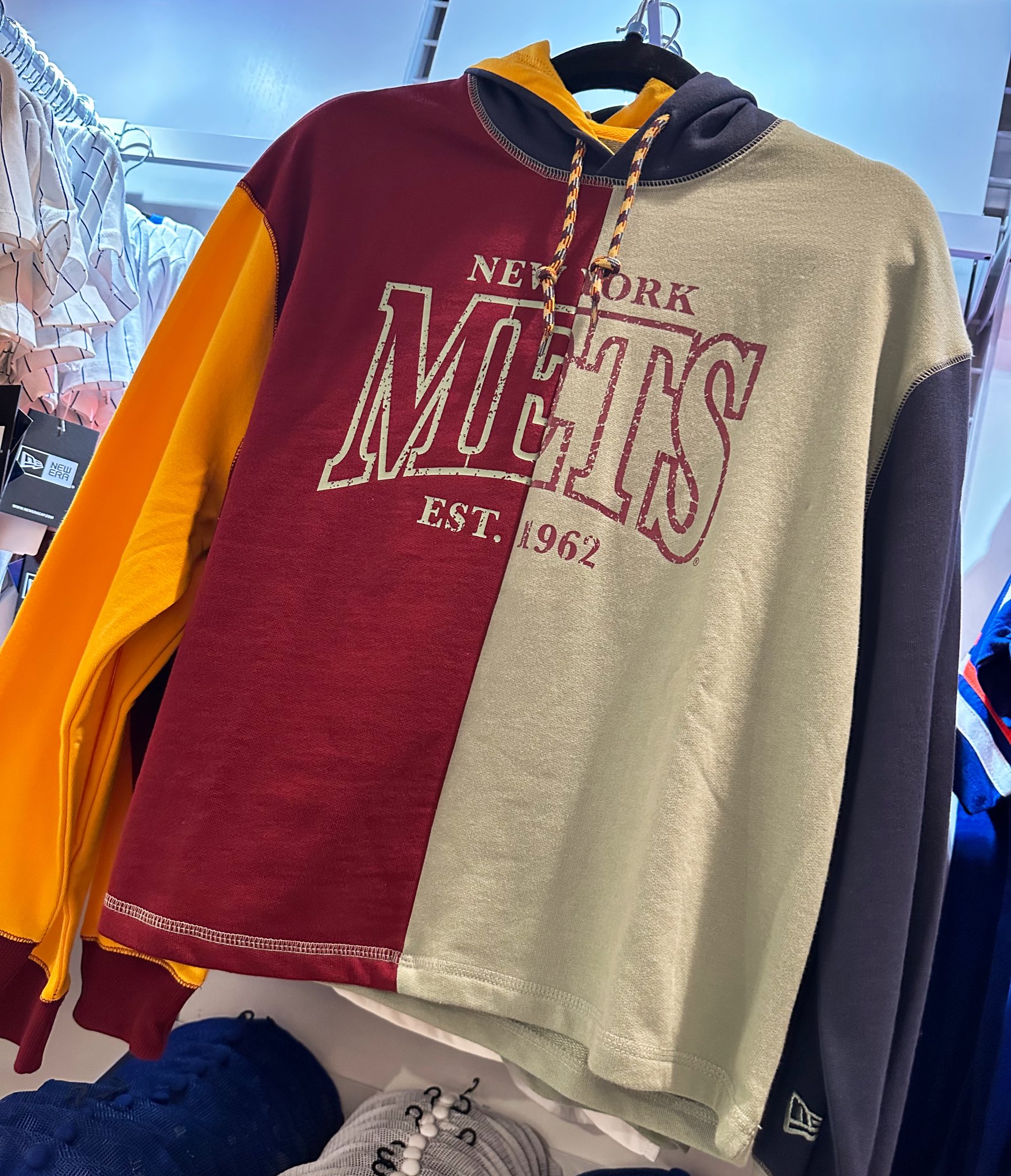 New Mets jerseys at NYC MLB store : r/NewYorkMets