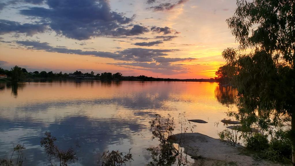 📌 Embalse de #Proserpina.

#Feliztarde #Atardeceresmágicos✨
#MéridaEnamora