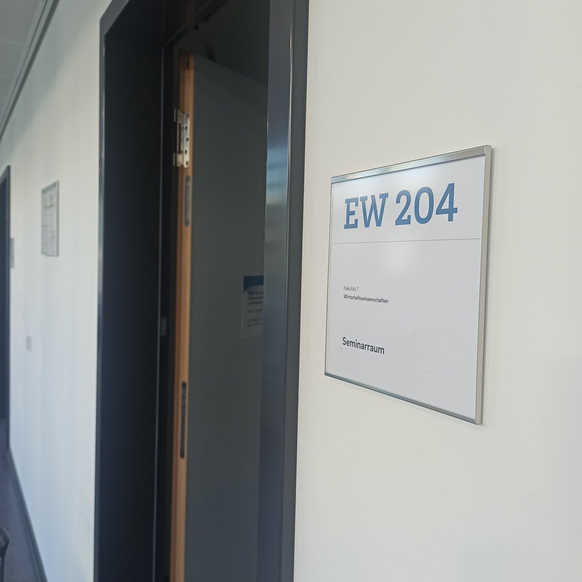 Kamalanetra, PhD tweet media