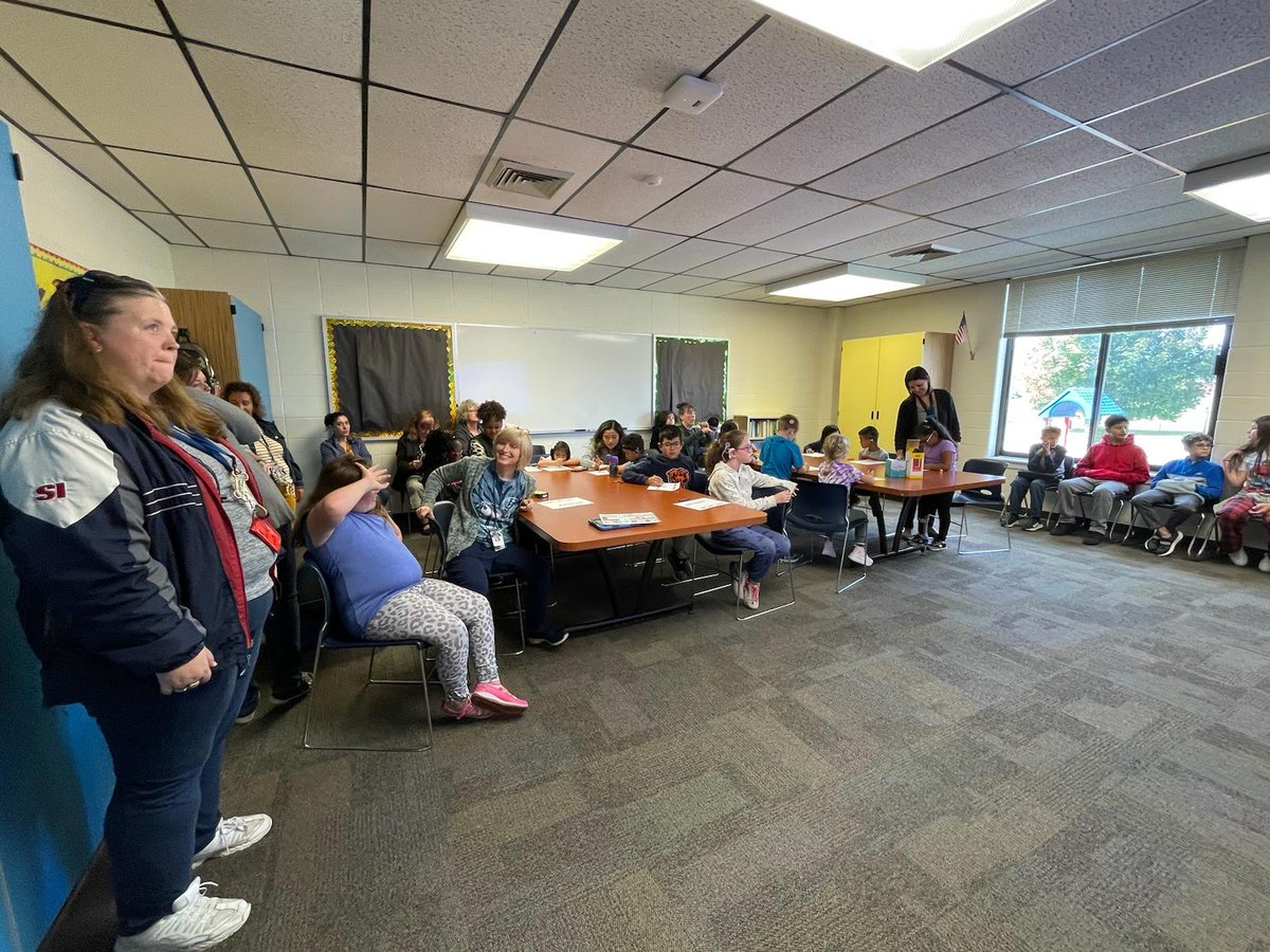 Our middle school students ran for Eagle Power Club office today.   They worked hard on their speeches and did a fantastic job when presenting to their peers.  Way to go!