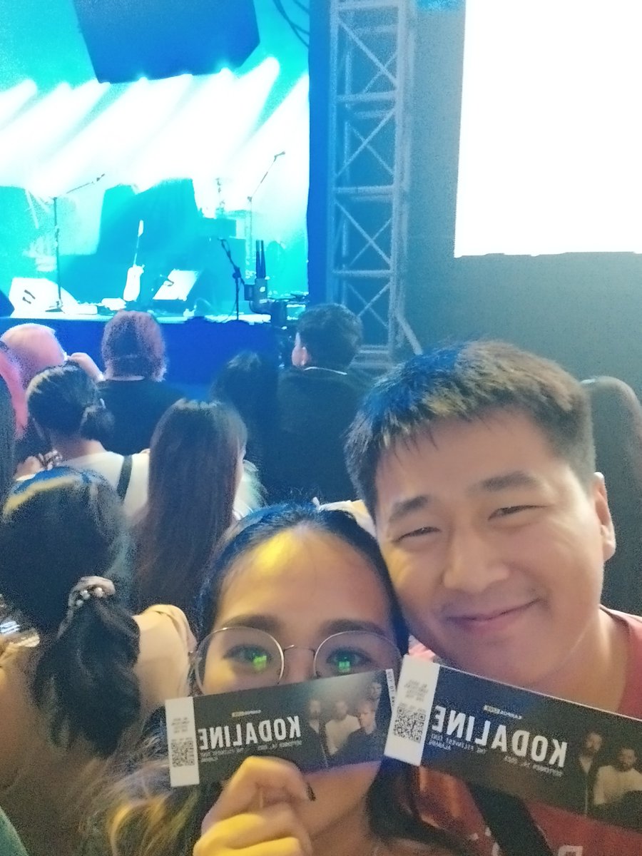 JRassicpark's tweet photo. I LOVE YOU, KODALINE https://t.co/S2w5ugNjwp