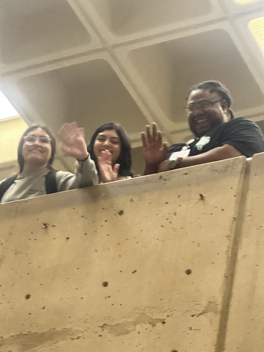 MLopez_SHS's tweet photo. Spotted some former Spartans at EPCC today! 
@phecspartans @EWilliams_PHHS https://t.co/dudr2Tp1fT