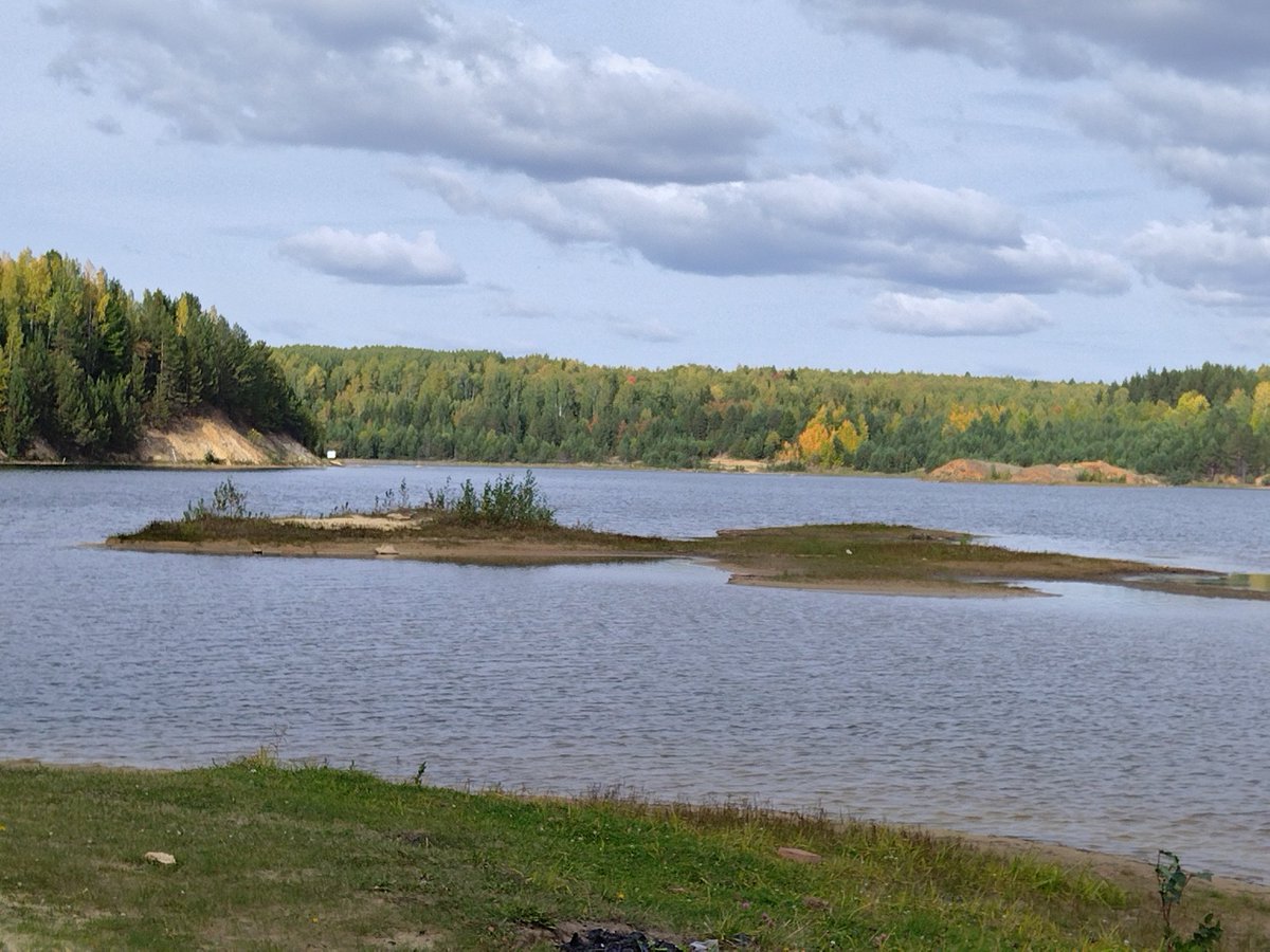 Необитаемый остров в окрестностях Нижней Салды