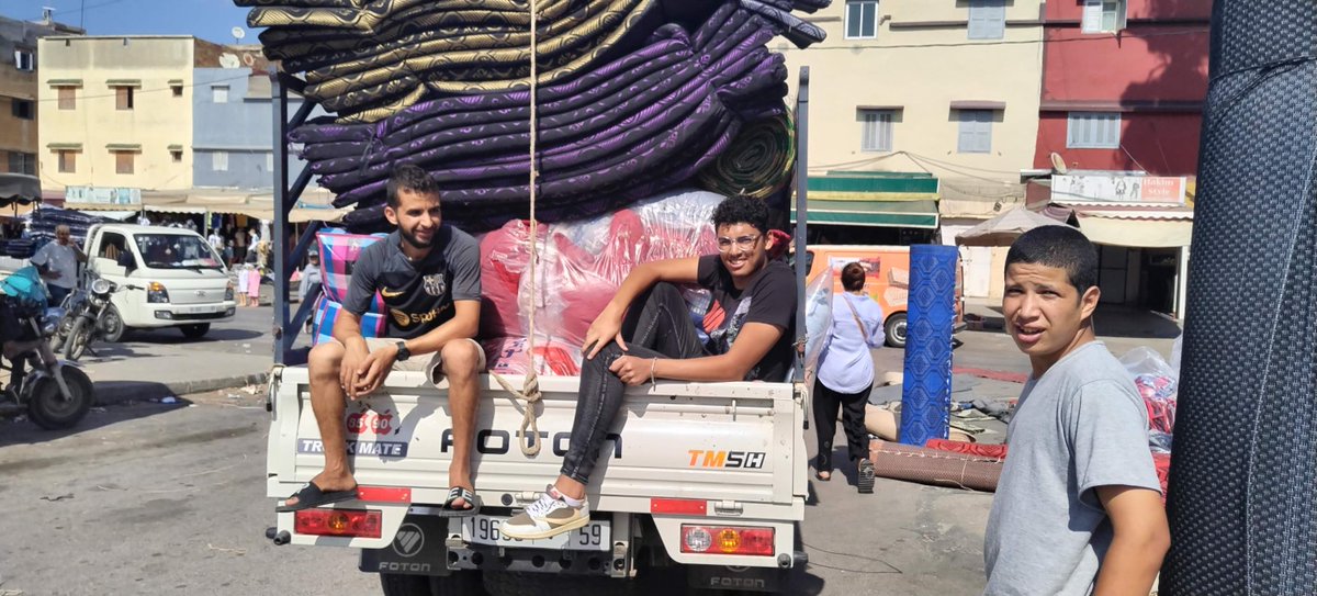 ChineAmbMaroc's tweet photo. En solidarité avec le peuple marocain, des entreprises chinoises ont fait des dons d’argent et de matériels, en vue de venir en aide aux sinistrés.
#earthquakemorocco https://t.co/PZmze9ILvH