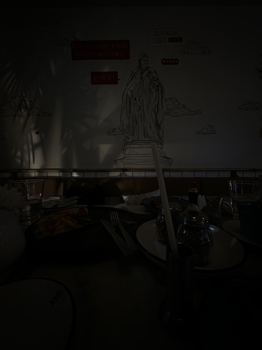 thedimsun's tweet photo. went on a v nice date yesterday w an old friend and im meeting her parents on Monday?! 👀👀👀

(relevant photo just to take up ur screen real estate) https://t.co/pI3rvWfnfN