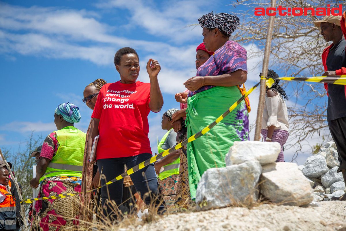 ActionAid_Kenya's tweet photo. #HappeningNow
“The rural communities are the worst hit by #ClimateChange but worse still, it is women and children who bear the brunt of #ClimateCrisis. Friends of ActionAid, we must #bepartof the solution.” Komora, Kilifi County.
#AFutureTogether
#FundOurFuture
#PowerInPeople https://t.co/7WYGM0bC6k