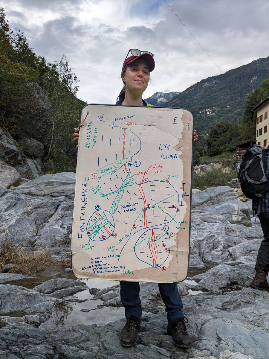Catriona Menzies (@catrionadm) on Twitter photo Still in the Adriatic crust, but today <a href="/DurUniEarthSci/">Durham Earth Science</a> found minerals indicating high pressure conditions; jadeite, glaucophane and phengite - the first hints of subduction related to the Alpine Orogen!
#subduction #blueschist #eclogite #fieldwork #handlens Still in the Adriatic crust, but today <a href="/DurUniEarthSci/">Durham Earth Science</a> found minerals indicating high pressure conditions; jadeite, glaucophane and phengite - the first hints of subduction related to the Alpine Orogen!
#subduction #blueschist #eclogite #fieldwork #handlens