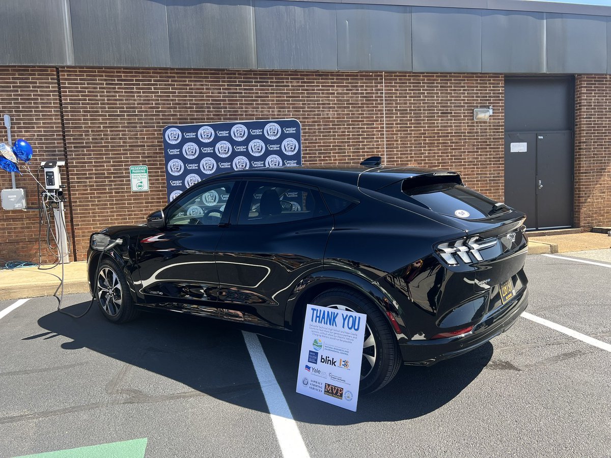 Congratulations to <a href="/delcastle_ths/">Delcastle Technical High School</a> and all who made adding EV chargers to the curriculum possible! #NCCVTworks <a href="/edelen_dan/">Dan Edelen</a> <a href="/drcomegys/">Justin Comegys</a> <a href="/shanta_reynolds/">Shanta Reynolds</a> <a href="/Supt_Jones/">Joseph Jones</a>