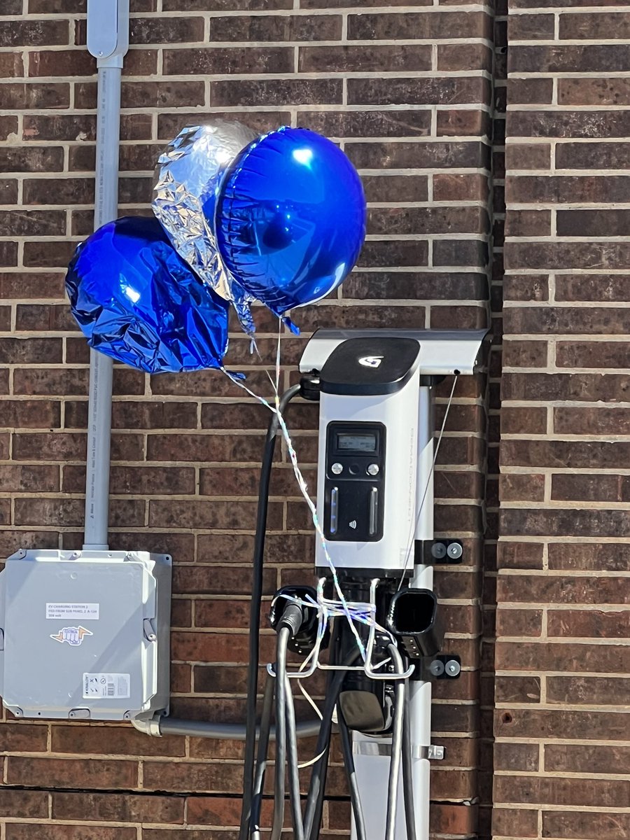 Stephanie Foster tweet media