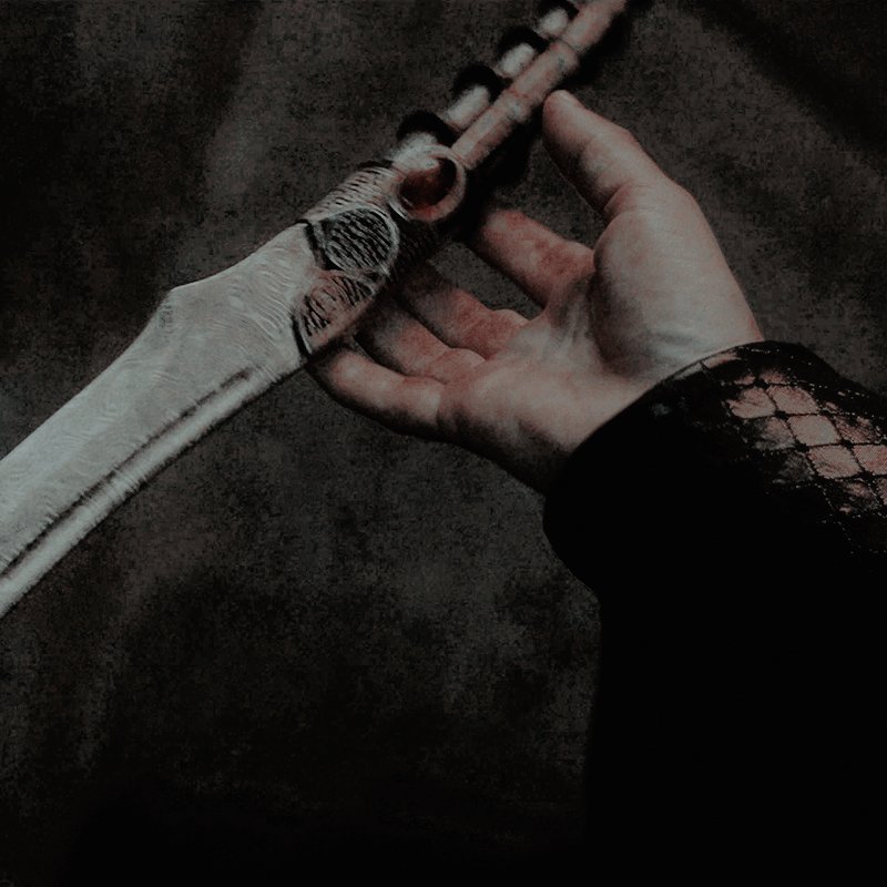 𝐏𝐄𝐑𝐒𝐄𝐏𝐇𝐎𝐍𝐄 (@undxrworldqueen) on Twitter photo 