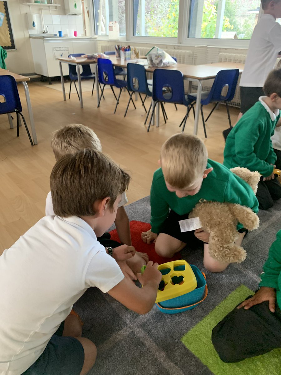 Today Year 1 had a great History lesson sharing our favourite toys from when we were young. It was interesting discussing how the toys we play with have changed as we have grown!