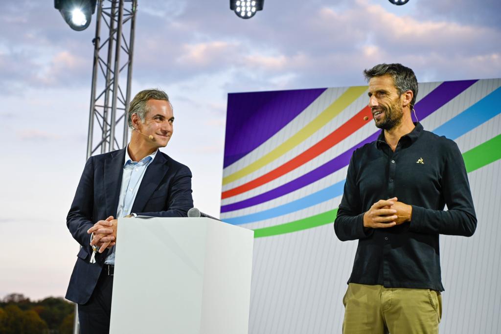 📢Nicolas Namias à propos des motivations de l’organisation de cet événement Mission Paris 2024 :
"Nous sommes dans la dernière ligne droite vers les Jeux Olympiques et Paralympiques de <a href="/Paris2024/">Paris 2024</a>
10 mois ! 10 mois avant de vivre ensemble cet événement exceptionnel (1/2)