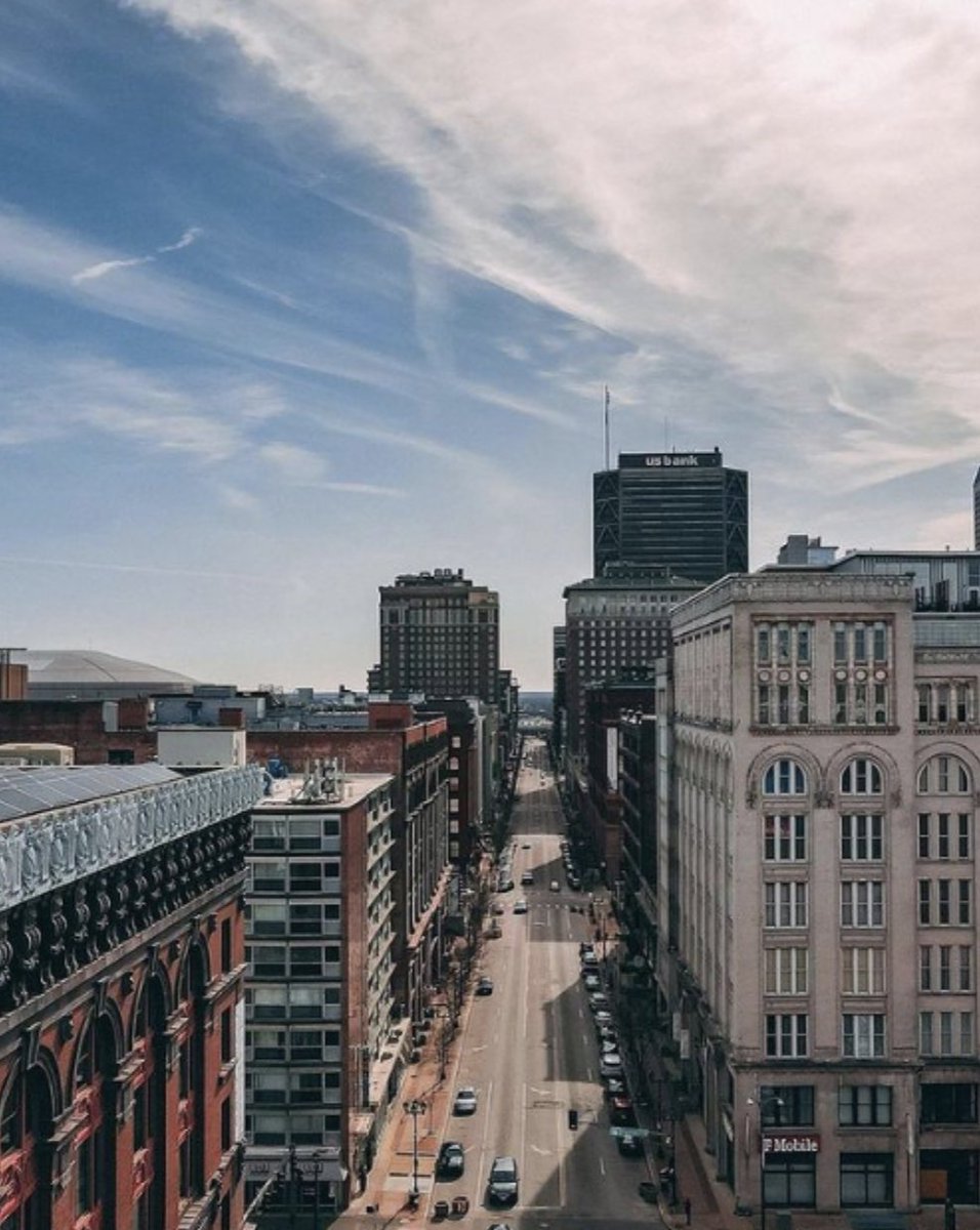 TheMXSTL's tweet photo. The MX District is the place to EAT. DRINK. STAY. PLAY. while you’re visiting downtown St. Louis! This district offers downtown residents, workers, and tourists a diverse variety of entertainment venues, popular restaurants and shopping. 🍴🎬🛍

Visit us: https://t.co/8GPaGkqPMJ. https://t.co/HnBFaWAGbk