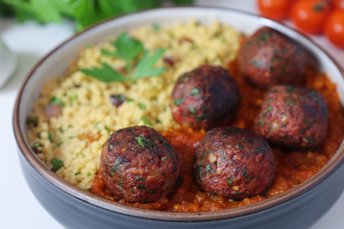 What's on your menu? Our Motif BeefWorks™ Plant-Based Grounds are a versatile product that can be easily incorporated into a variety of cuisines. Shown here is our Moroccan Meatballs served with a couscous medley. 

Get in touch today to learn more : servewithmotif.com