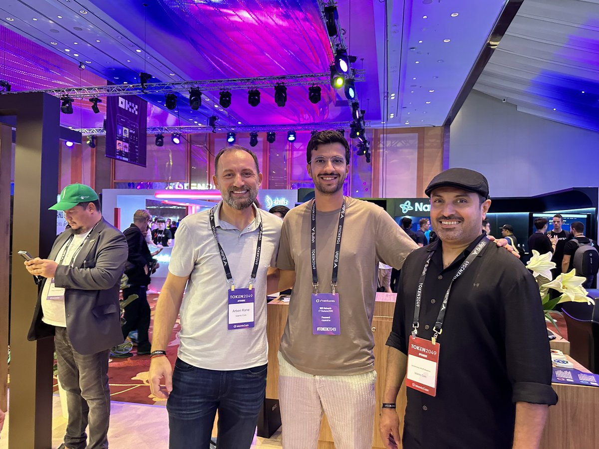 The_HaqqNetwork's tweet photo. And our booth continued to have a great crowd congregate throughout the day. Many projects and teams were interested in applying for our $40 million grants scheme, we look forward to your applications and for ethical protocols and projects to deploy. #Token2049
https://t.co/lxLsb76dmi