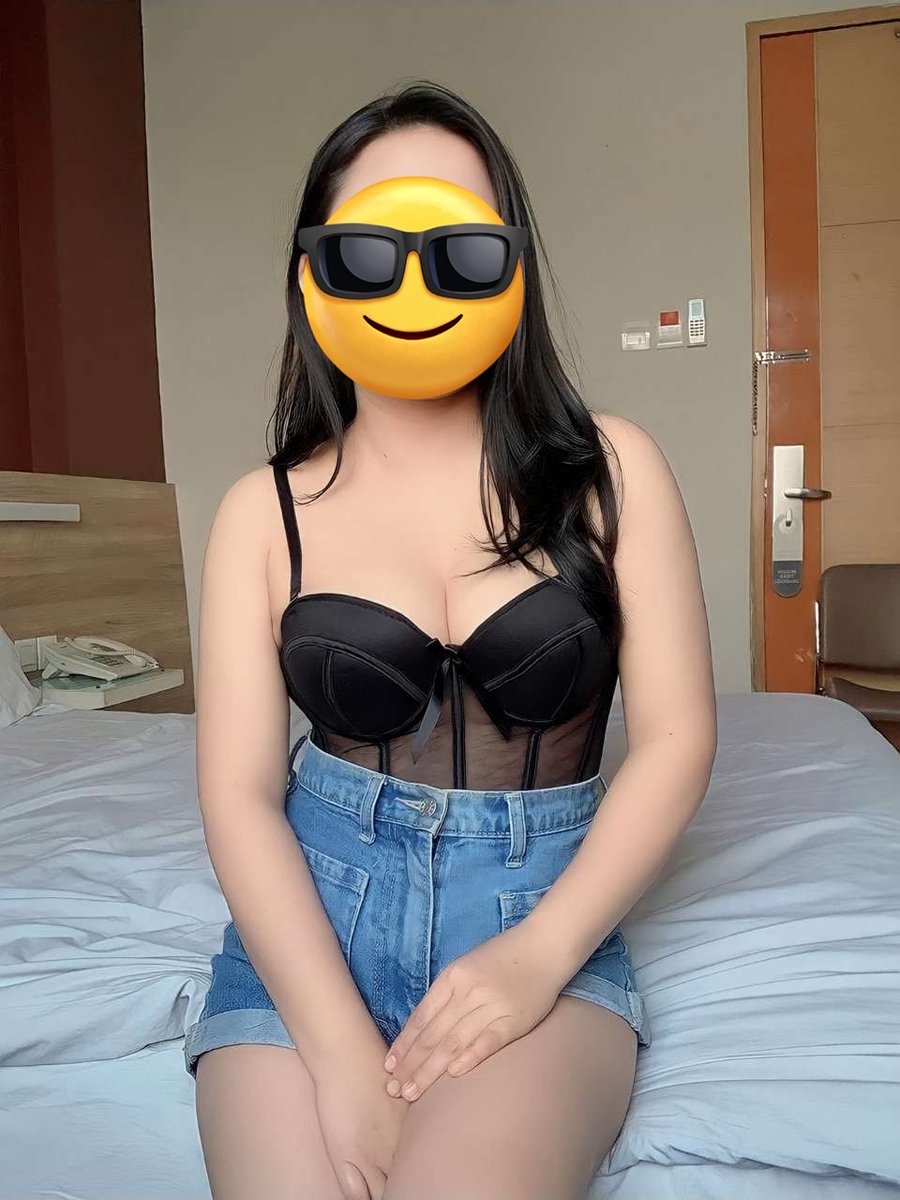 alert022's tweet photo. Izin share lagi portofolio sesi private fotonya.
Close up photo. Model Miss C from Garut. https://t.co/rR9RlBaaIZ