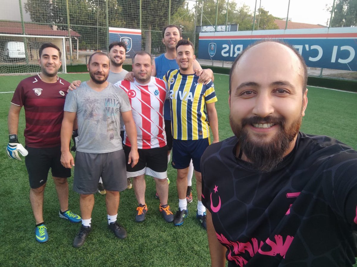 YgGunay's tweet photo. Yine Yeni Yeniden Hep Beraberiz. Dostluğun Kazandığı Bir günden Herkese Hayırlı Akşamlar Hayırlı Cumalar Diliyoruz…
#CmsJant #Gaziemir #TürkMetal #HepimizBiriz
#Hayırlı #Cumalar #Diliyoruz https://t.co/5rDi8syl7Z