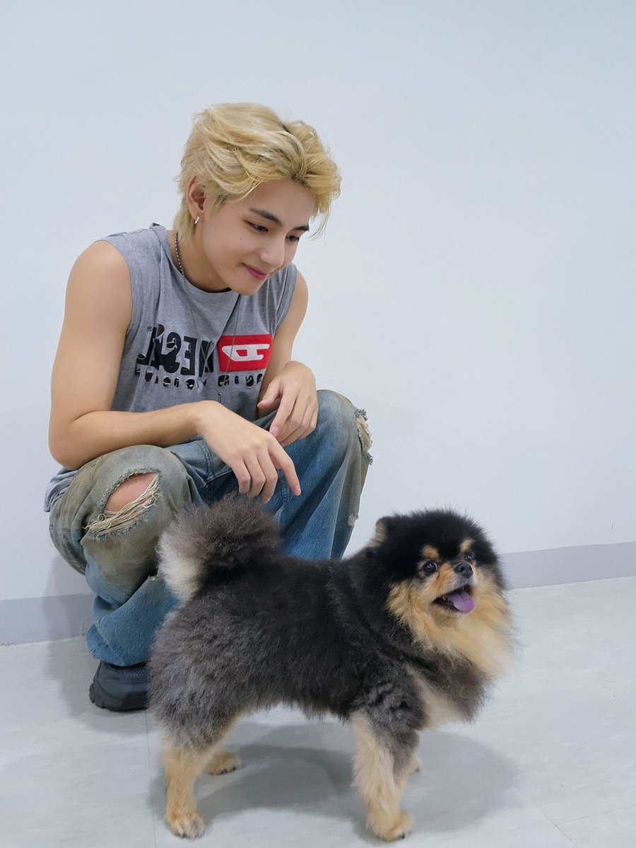 Mechi14733628's tweet photo. Ahahahah TAEHYUNG and YEONTAN ๐๐๐๐๐ถ๐ฅฐ๐๐โ๐ป๐ธ
CONGRATULATIONS TAEHYUNG
SLOW DANCING FIRST WIN
#V4thWin #SlowDancing1stWin https://t.co/xzn8CDAmMJ