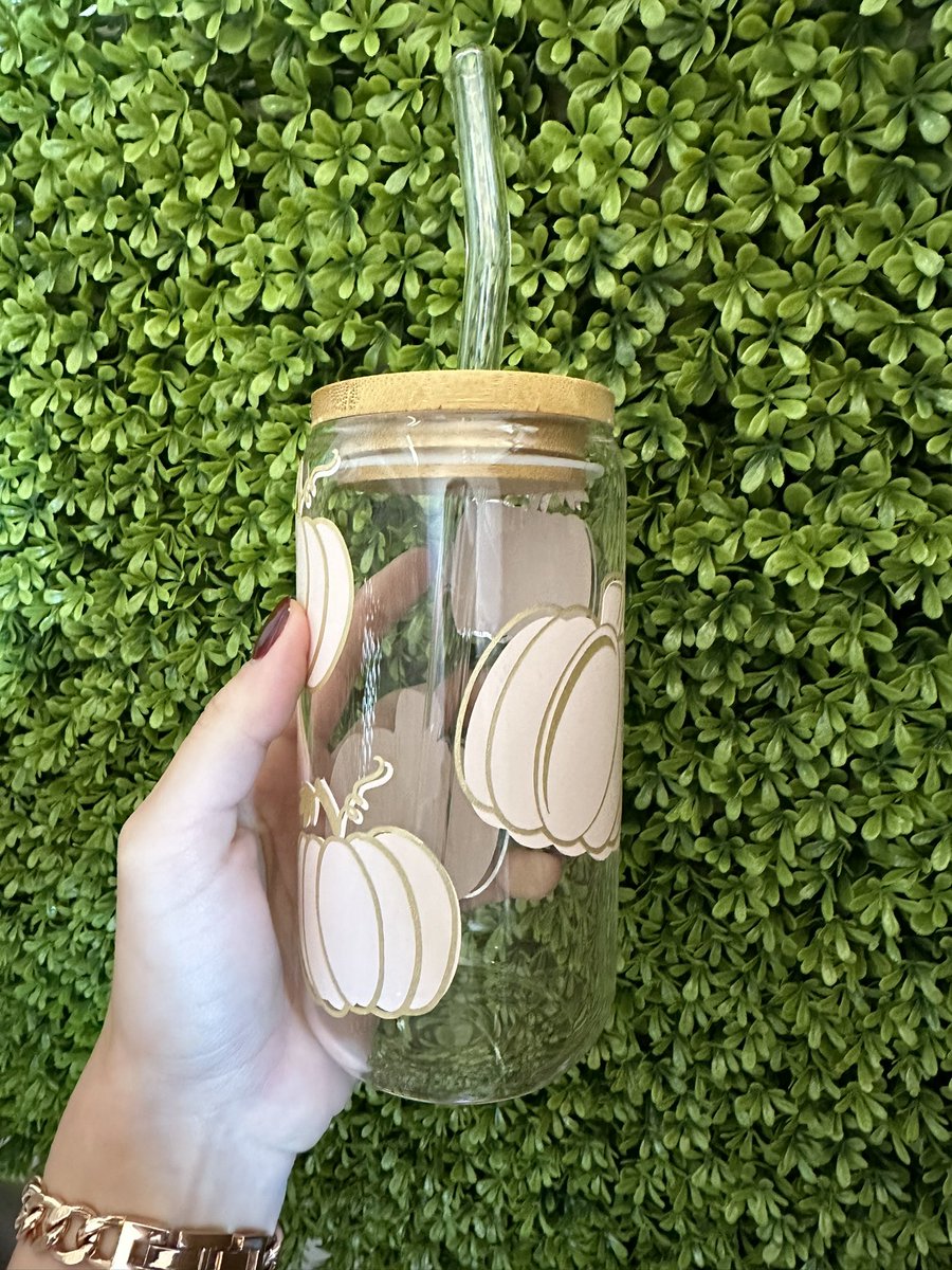 LadyUtopiaXV's tweet photo. New cup!

https://t.co/qv1TZK8lAX https://t.co/IVVOs2I020