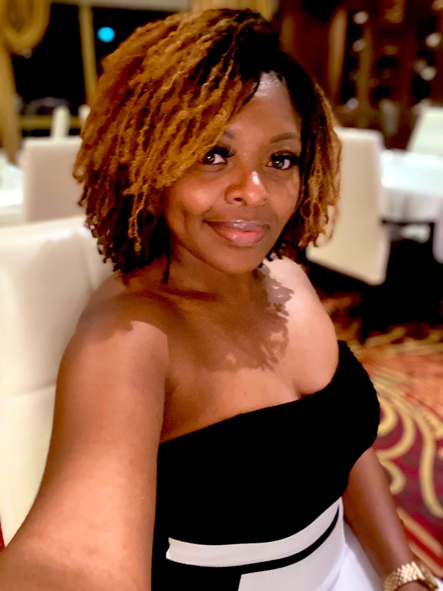 _blackscholar's tweet photo. Cruising 🛳️💁🏾‍♀️🔥 https://t.co/TYgOQLqtlD