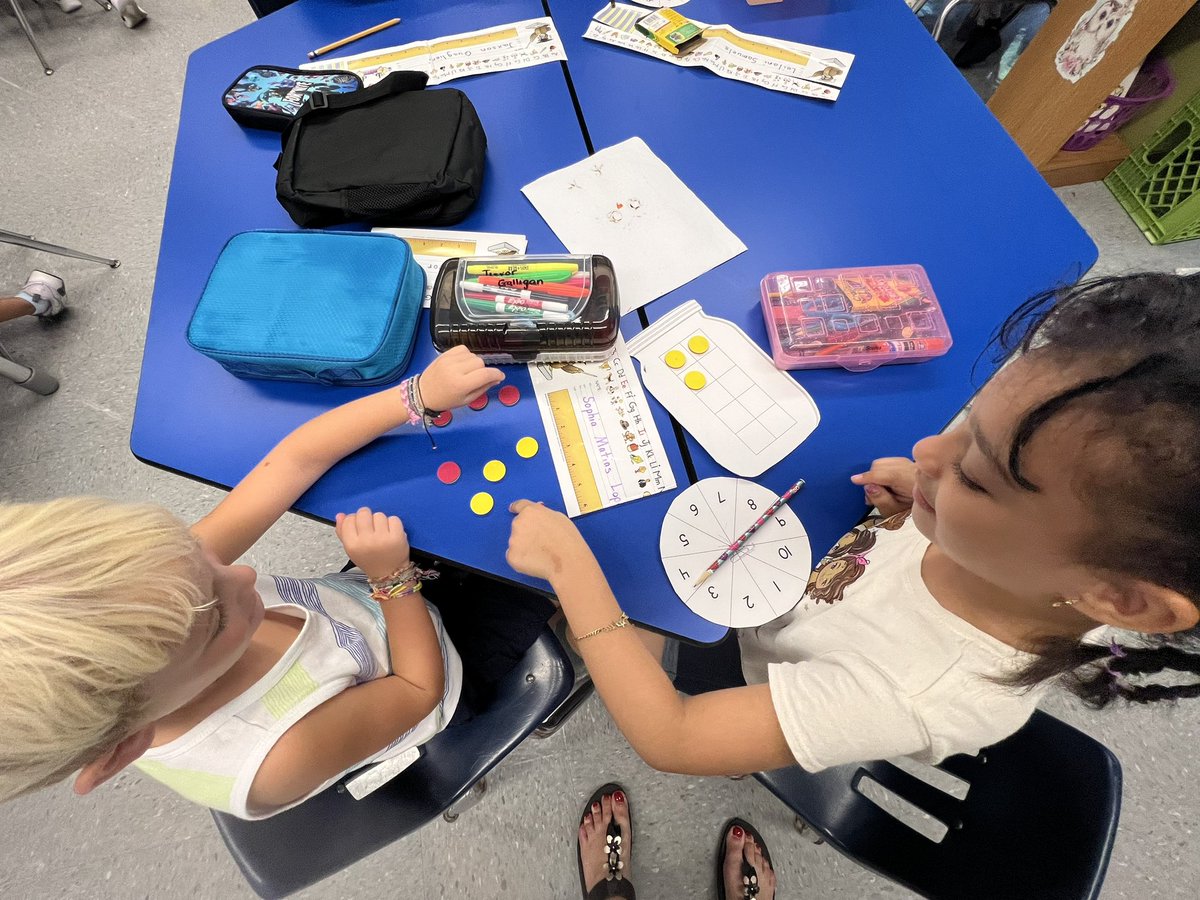greenie5150's tweet photo. Absolutely loved this lesson from #MBTB! Students loved the story and the activities that accompanied! @SueOConnellMath @PrincipalCaban1 @pcousWNSrocks @WarwickSchools #MathIsFun https://t.co/5WB1reO4Pz