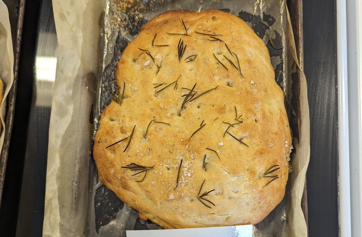 MrHendryHEc's tweet photo. Including some delicious Italian Focaccia bread today! 🇮🇹

@HomeEcPrestwick @pwkacademy 
#ambition https://t.co/HkGQFgbp31