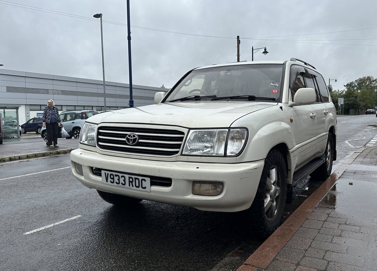 drad84's tweet photo. So much "want" factor. It's all perfect, the spec, colour and obviously the engine. @ToyotaUK https://t.co/4eYhoPf7dG