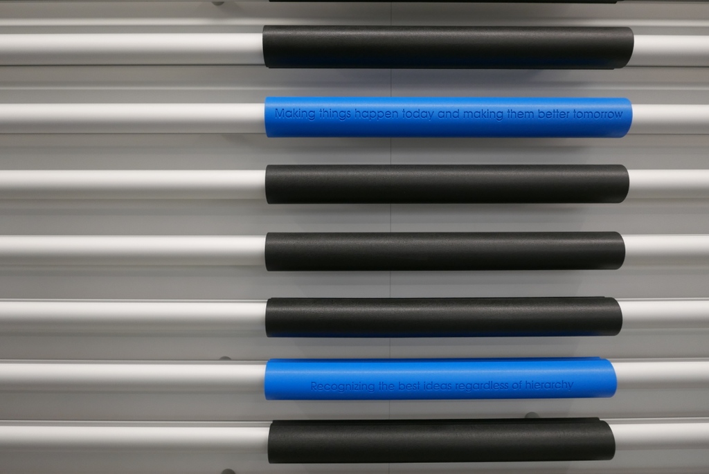 Vibrant and thoughtful branding we designed for IMC Trading’s corporate office in Chicago

#wayfinding #signage #graphicdesign #branding #chicago