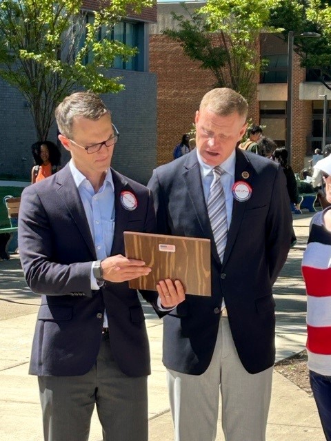 @JRWalkinshaw & @McKay4Chairman came to the Fairfax Campus to recognize the week of Sept. 11, 2023 - Sept. 15, 2023 as Disability Voting Rights Week. @gmu_cecil , @LWVFairfax & @RevUpVA showcased how voting is accessible to everyone.