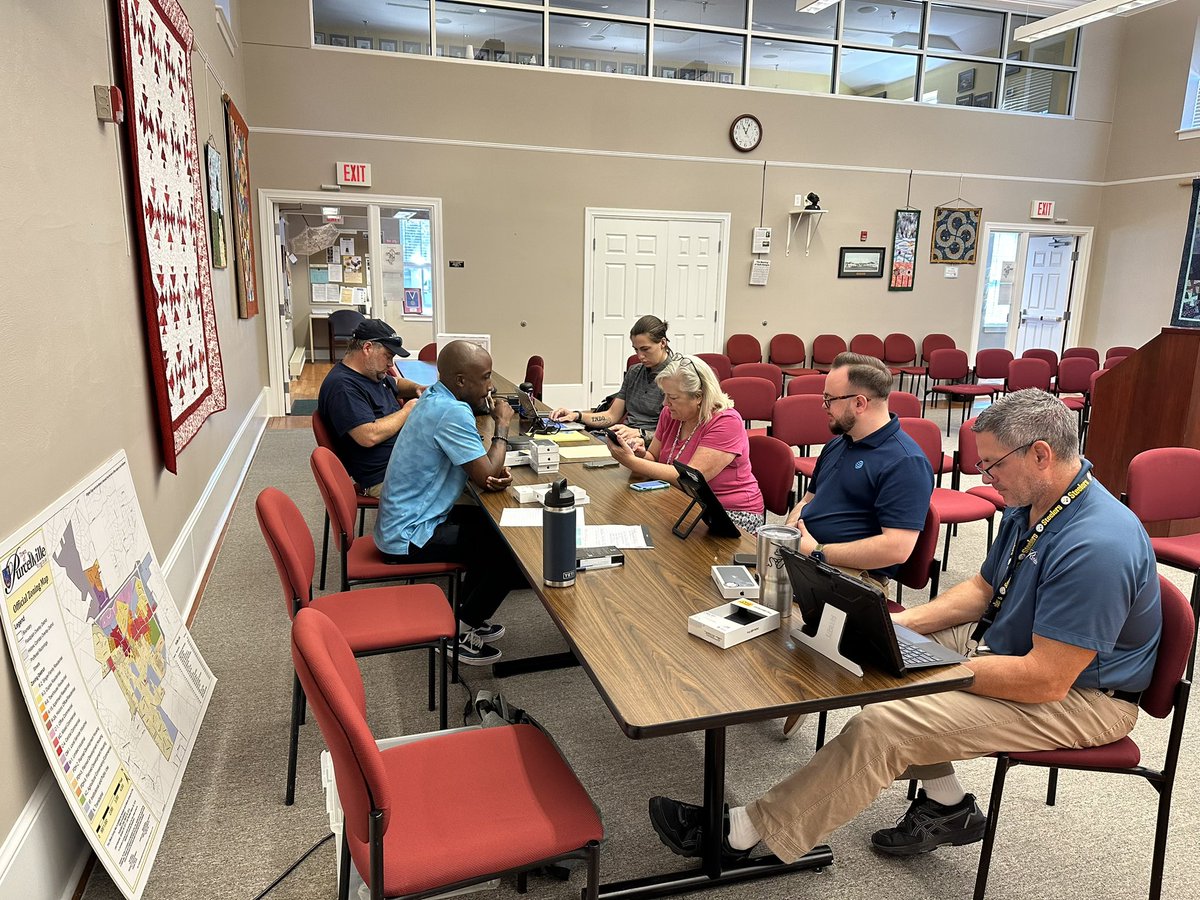 Ben Grimwood (@heatcheckben) on Twitter photo Always a great day helping to ensure the community of Purcellville keeps running with those always out in the field <a href="/corcorank30/">Kelsey Corcoran (she/her)</a> <a href="/mparmelee4/">Michael Parmelee</a> <a href="/Keith_MrHowdy/">Keith</a> <a href="/King_JMontano/">Juan Montano</a> <a href="/DaleB1/">Dale S. Brown</a> #firstnet #att #ATT5G Always a great day helping to ensure the community of Purcellville keeps running with those always out in the field <a href="/corcorank30/">Kelsey Corcoran (she/her)</a> <a href="/mparmelee4/">Michael Parmelee</a> <a href="/Keith_MrHowdy/">Keith</a> <a href="/King_JMontano/">Juan Montano</a> <a href="/DaleB1/">Dale S. Brown</a> #firstnet #att #ATT5G