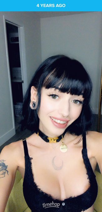 4 years ago 🥺🥺🥺 https://t.co/Nhq4Lxkhda