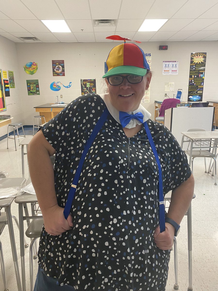 WBMSDrama's tweet photo. Who is getting excited for Dorthy in Wonderland! Costume pats have started arriving! https://t.co/2tvQCpK10C
