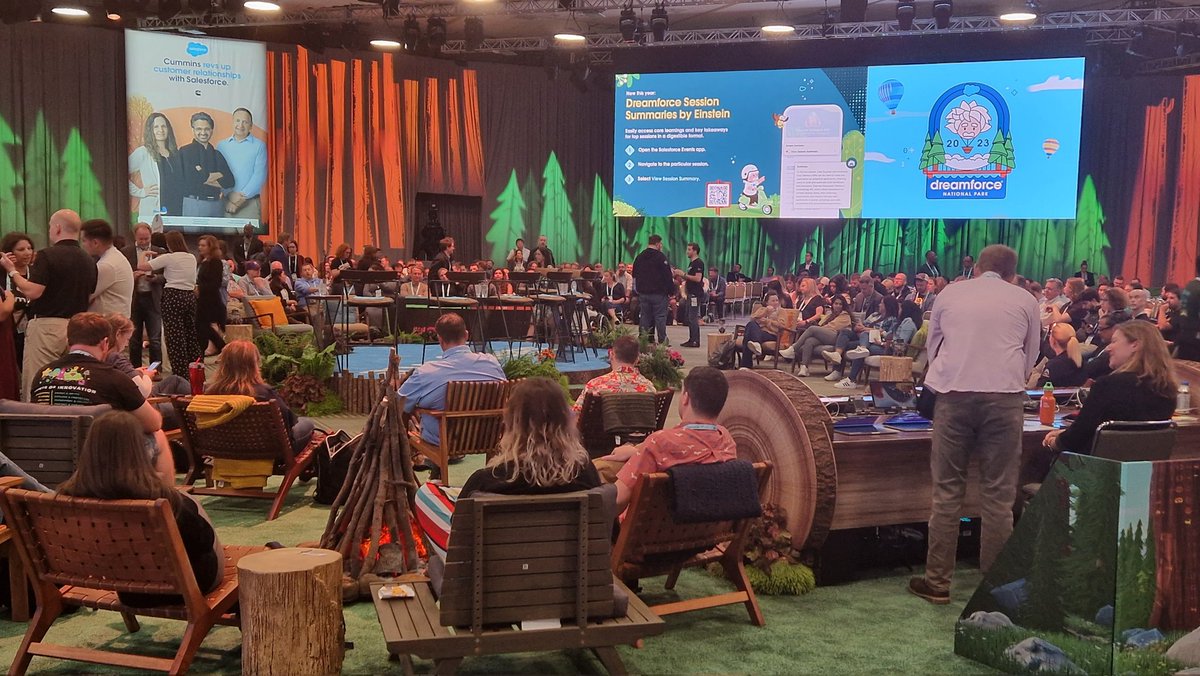 The #DF23 #truetothecore keynote kicks off in 5 minutes. Wouldn't miss this one!