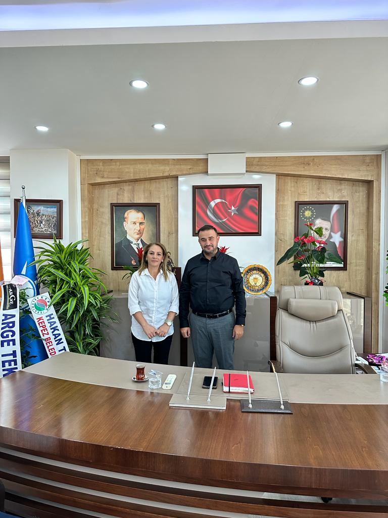 Ak parti Kepez İlçe Başkanı Mehmet Çivik  Başkanıma  yeni görevinde başarılar diliyorum..