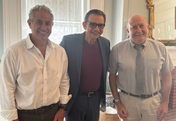 Congratulations to Dr. Robert Burns and Dr. Laury DiMichaelangelo on a successful dental transition in Fredericktown, Ohio. The TransitionOne team is honored to have assisted with this acquisition.
#dental #dentist #transitionone