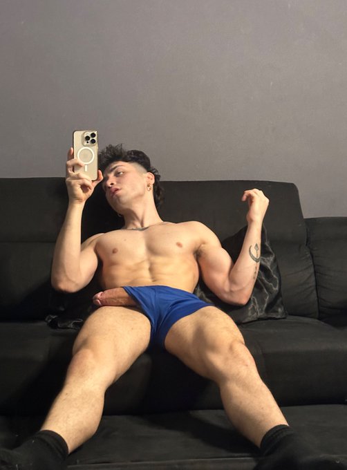 new gym shorts https://t.co/Ia0vP7yXBi