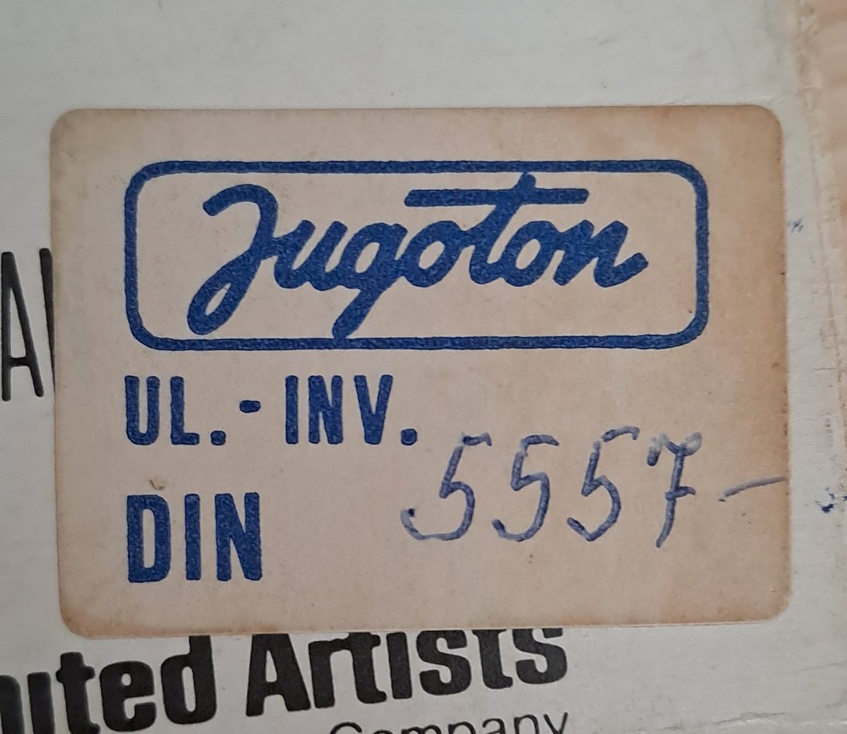 tiporic's tweet photo. Jugoton logo ⚡
founded 76 yrs ago 🥲  record label in the former Yugoslavia (changed its name to Croatia records in 1991 / guess y) https://t.co/6qSQib73I4