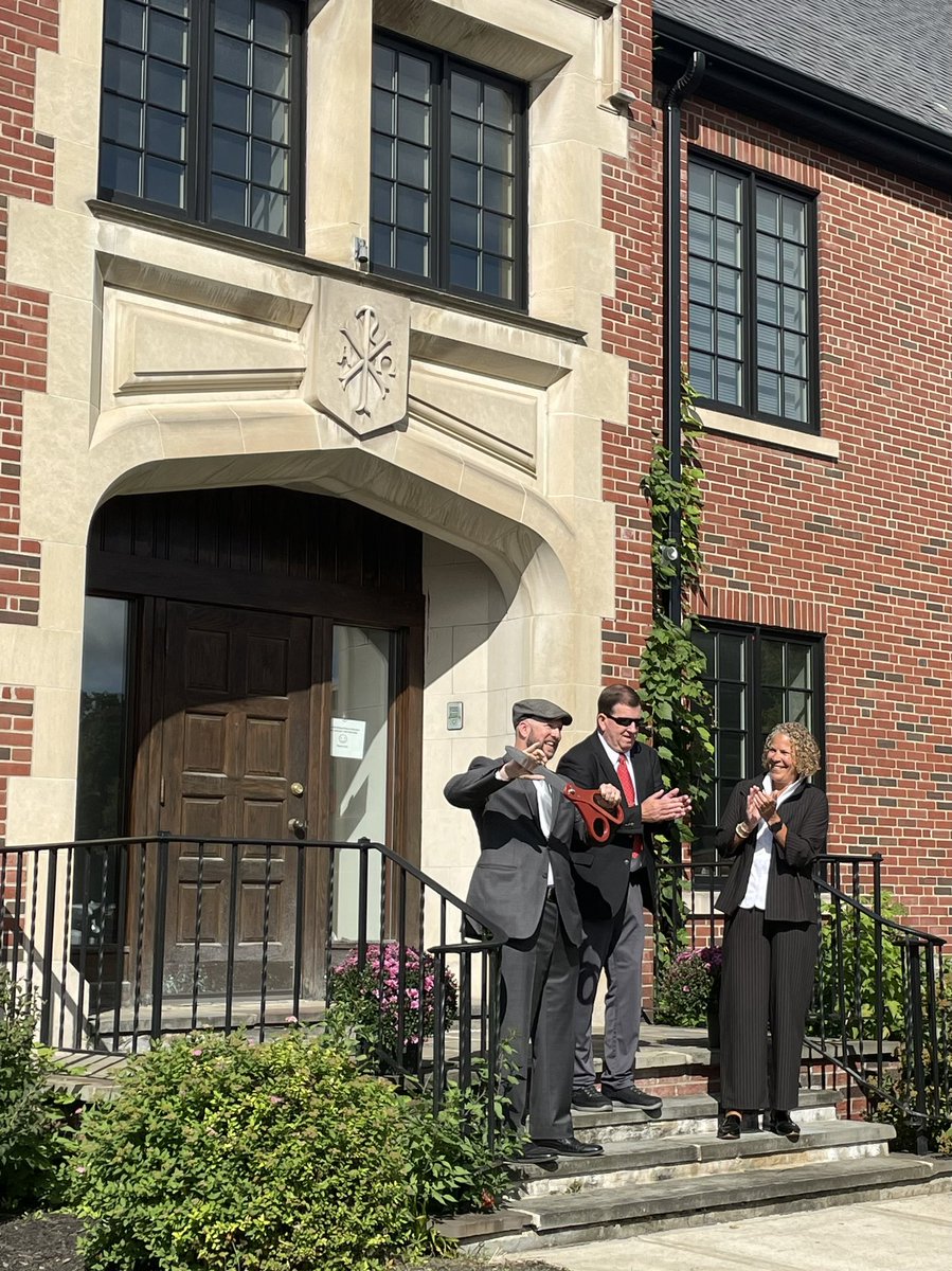 Pleased to witness the ribbon cutting of our first opioid treatment program in Cayuga County. This has been in the works for years and will add methadone to the mix of available medications for opioid use disorder. OASAS Commissioner attended as well. @farnhamservices @NYSOASAS