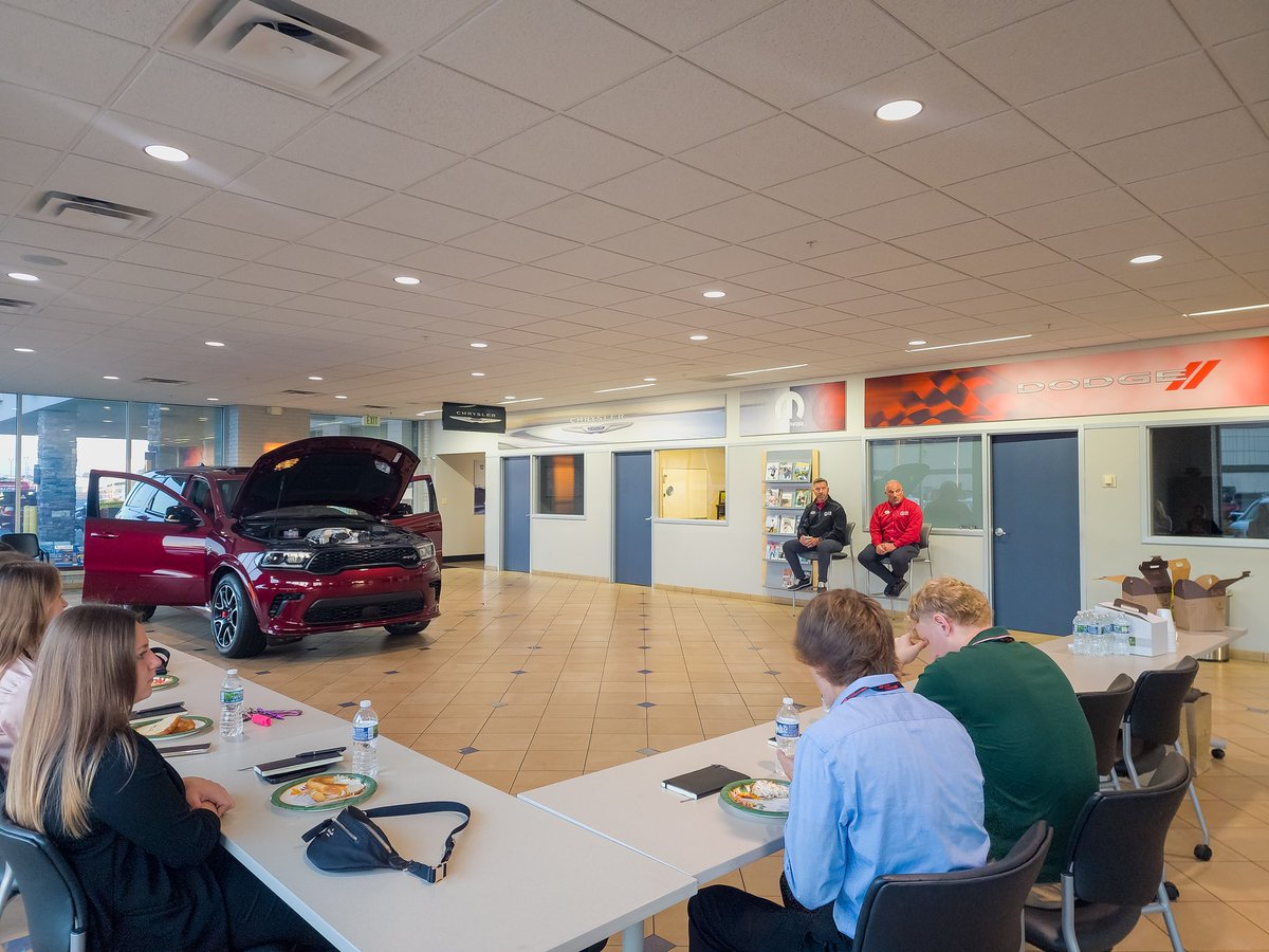 Mike Lupoi and Travis Patton invited us to @ButtonCJD today for an open discussion on leadership, customer service, sales, and more. This was a great visit with two dynamic people sharing valuable advice and experiences with us. Thank you for hosting us and encouraging us today.