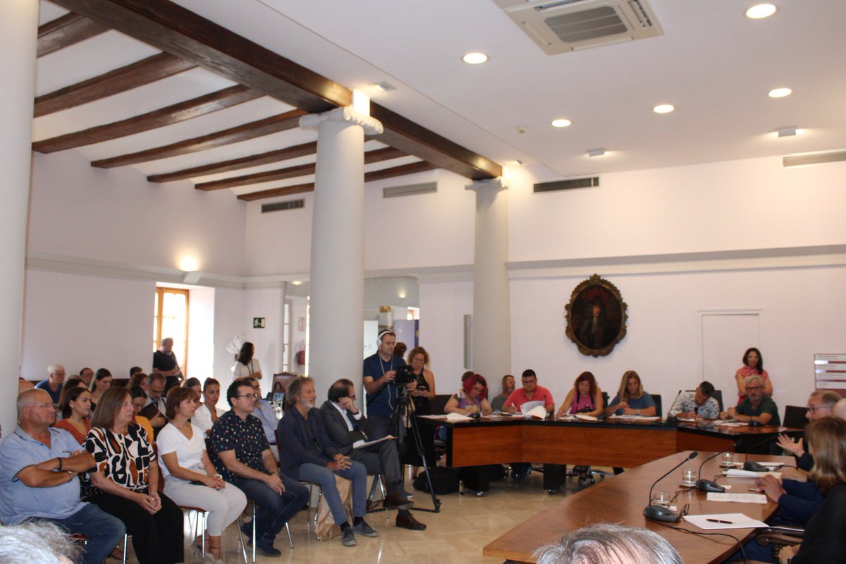 AEHTMA's tweet image. Presentado la II edición del Festival @humanitatsdenia, que se celebrará los días 26,27 y 28 de octubre en Dénia.
Vamos a hablar de filosofía, política, ciencia, historia, ecología, literatura, economía, empresa, antropología e inteligencia artificial. 
deniafestivaldeleshumanitats.org