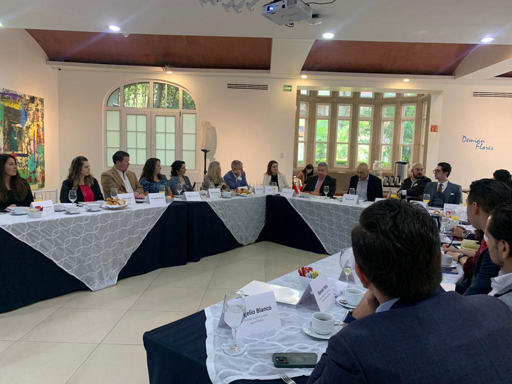 agorasite_'s tweet photo. Hoy conversamos sobre los desafíos en las elecciones 2024 de México y los procesos en América Latina, en nuestro primer evento en México #agoratalks, de la mano de Benito Nacif y José Ignacio Piña.
#BeTheConversation https://t.co/oQa4MBTJVo