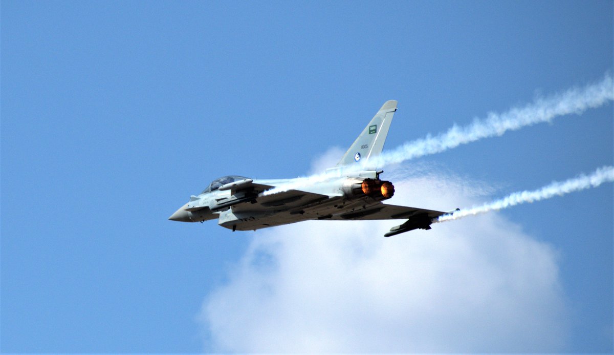 LakonSpotting's tweet photo. Royal Saudi Air Force EF-2000 solo demo team display during @AthensFlyinWeek '23
#AFW23 #AthensFlyingWeek23 #RSAF #RoyalSaudiAirForce #SaudiMOD https://t.co/TFYOMM85n8