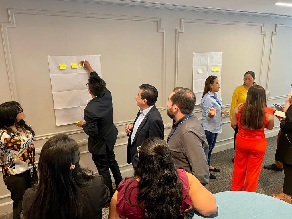 KRONOSCONSULTIN's tweet photo. 📌Servició Nacional de Aduana del Ecuador
📌Ministerio de Producción, Comercio Exterior, Inversiones y Pesca
📌Municipio de Guayaquil
📌Prefectura del Guayas

@intedya @KRONOSCONSULTIN @BIOLegal_Ec @Produccion_Ecu @maconstante 

#consorcioinviertefacilecuador 
#VUI #Ecuador https://t.co/YaYa3tAOCY