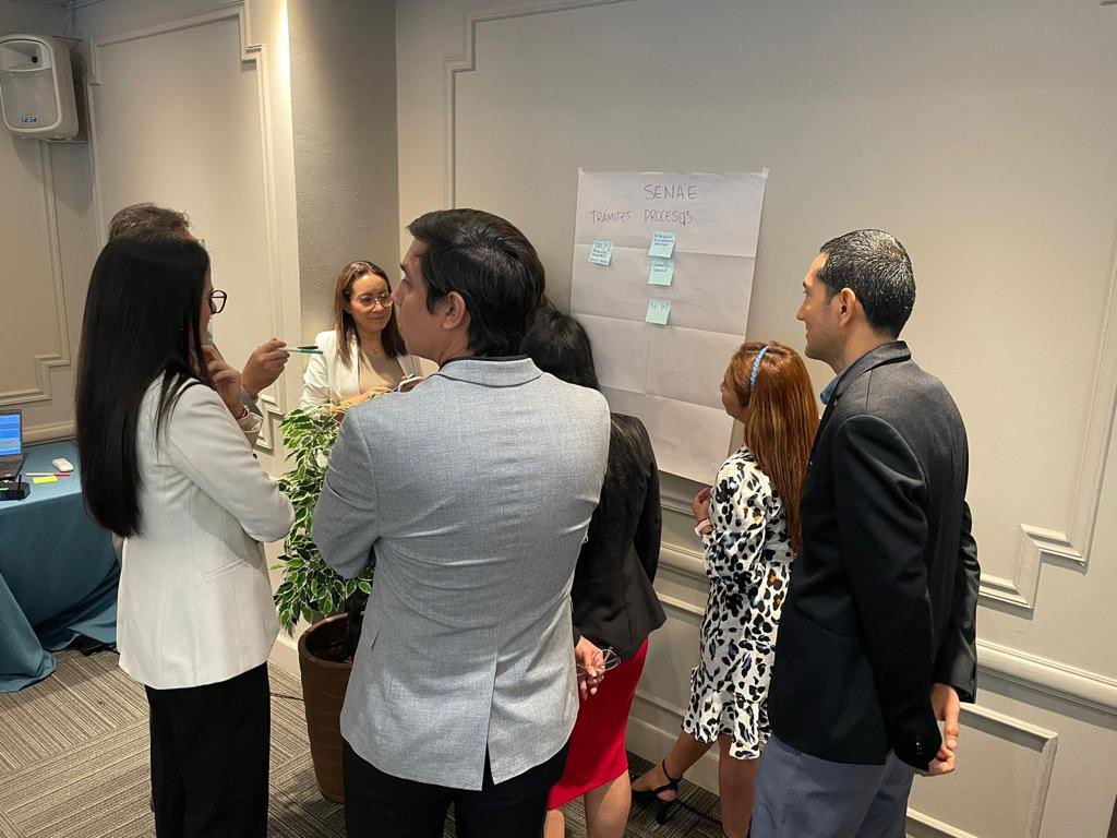 KRONOSCONSULTIN's tweet photo. 📌Servició Nacional de Aduana del Ecuador
📌Ministerio de Producción, Comercio Exterior, Inversiones y Pesca
📌Municipio de Guayaquil
📌Prefectura del Guayas

@intedya @KRONOSCONSULTIN @BIOLegal_Ec @Produccion_Ecu @maconstante 

#consorcioinviertefacilecuador 
#VUI #Ecuador https://t.co/YaYa3tAOCY