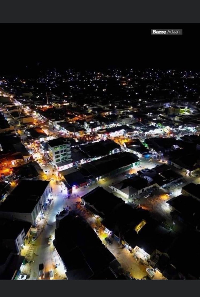 Khusuusi's tweet image. Laascaanood tonight. 🇸🇴🇸🇴🇸🇴