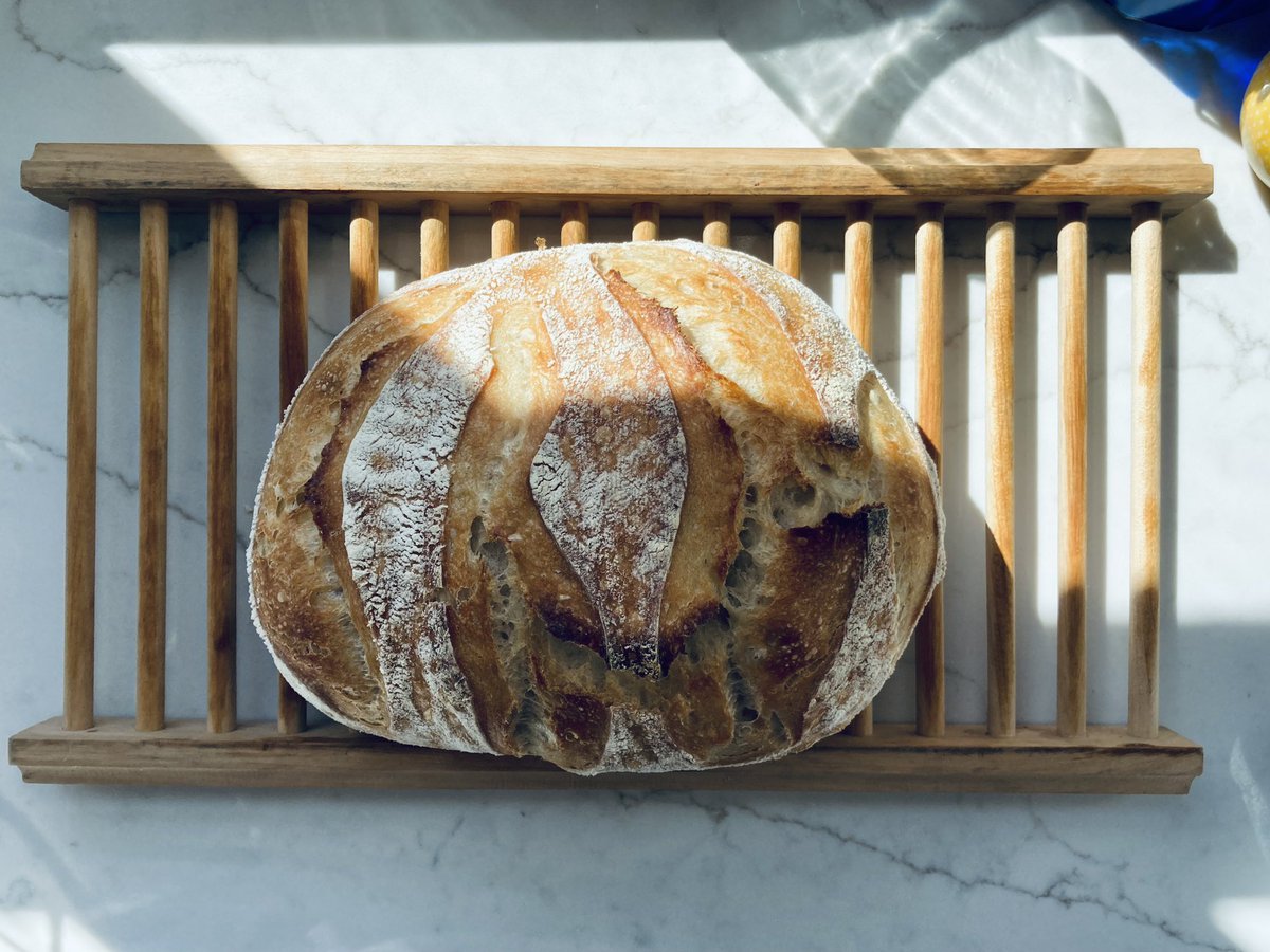 Thursday bread. I’d love if some of you bakers could recommend good options for countertop flour mills! I’m not on here much lately except to comment on my friends’ posts, but I hope you are all well and being daily nourished in body, mind, and spirit. 🤍